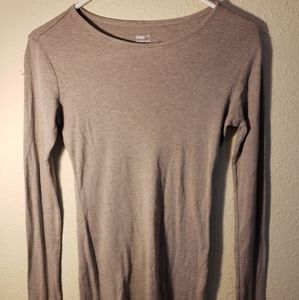 Womens gap light weight long sleeve shirt
